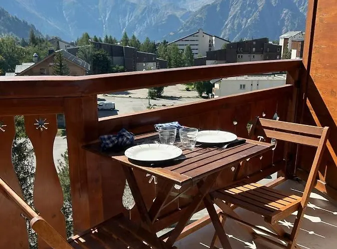 Résidence Plein Sud: Ski-in/ski-out With Mountain Views