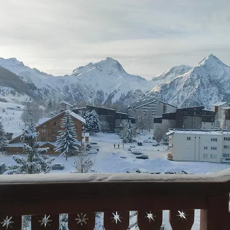 Résidence Plein Sud: Ski-in/ski-out With Mountain Views *